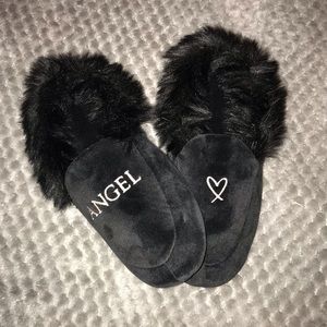 Black - Faux Fur - VS Slippers